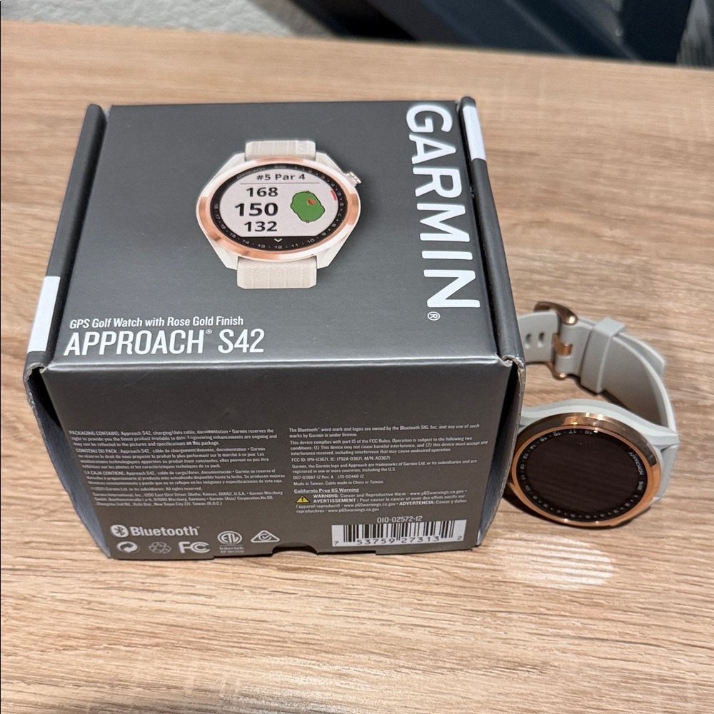 Garmin Approach S42 Smartwatch - Rose Gold and Gray GPS Golf Watch